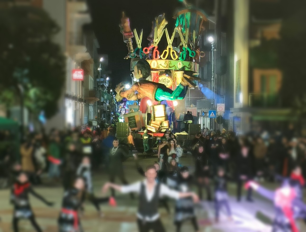 Carnevale di Massafra 2025: Storia, Eventi e Dove dormire a Massafra